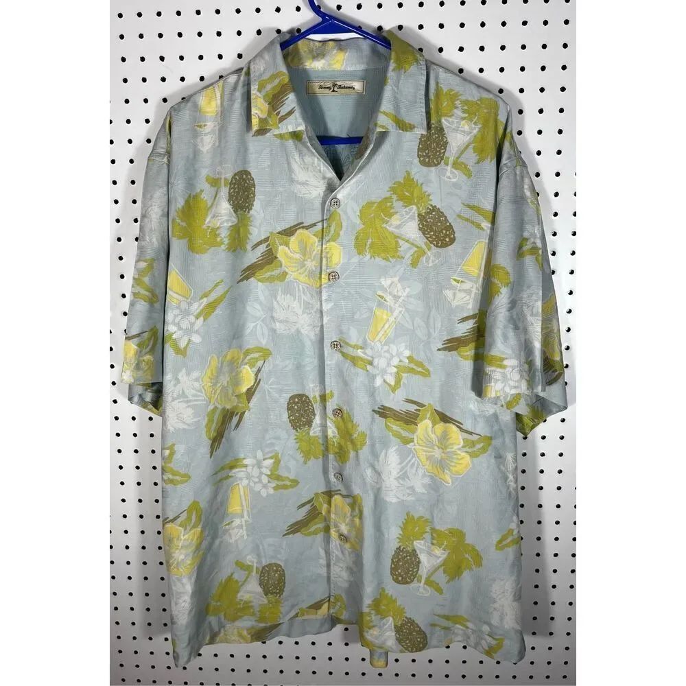 Mens Tommy Bahama  Hawaiian button down silk shirt size XL